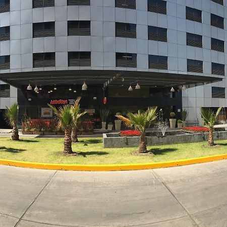 فندق مدينة مكسيكوفي  هوليداي إن مكسيكو سانتا في المظهر الخارجي الصورة